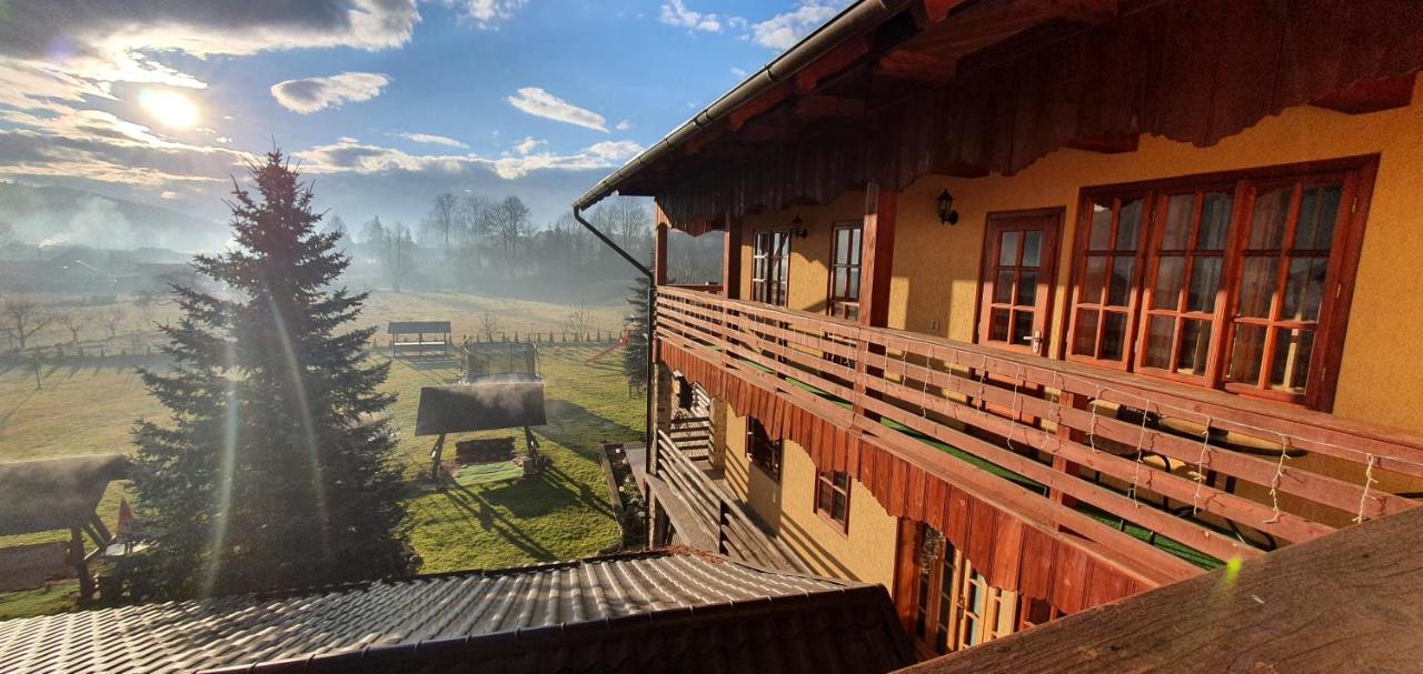 Casa De Vacanta Silvia Mînăstirea Humorului Esterno foto