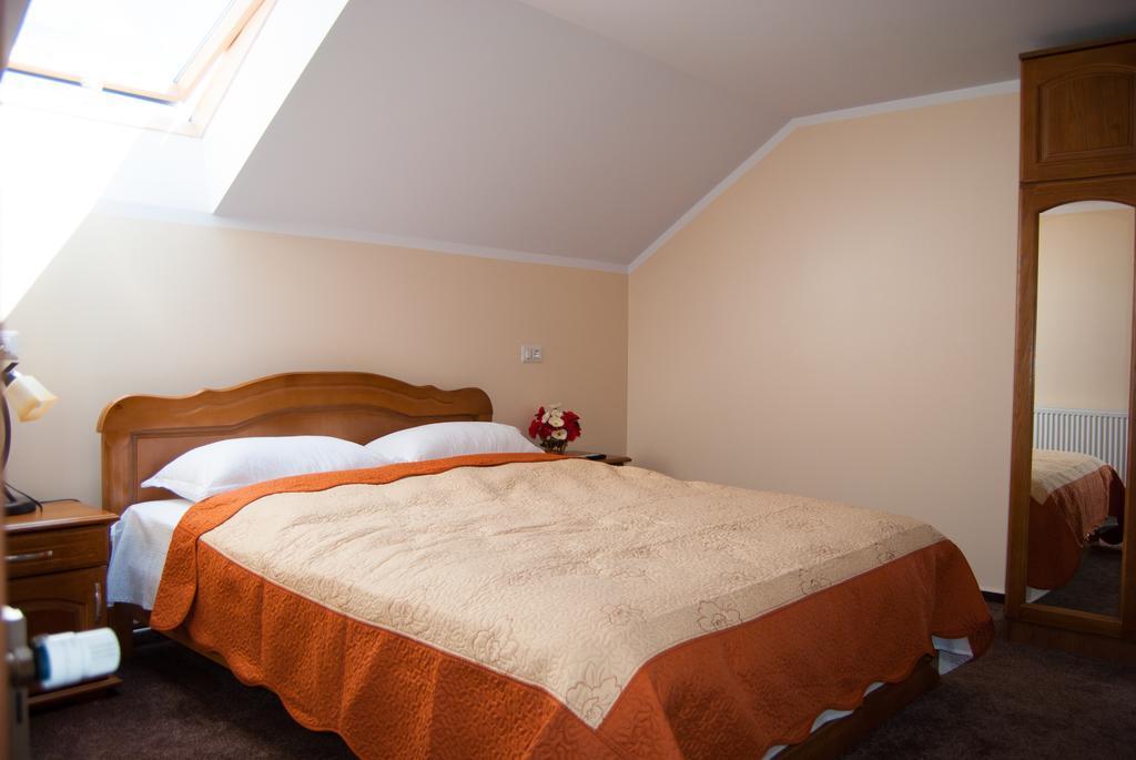 Casa De Vacanta Silvia Mînăstirea Humorului Esterno foto