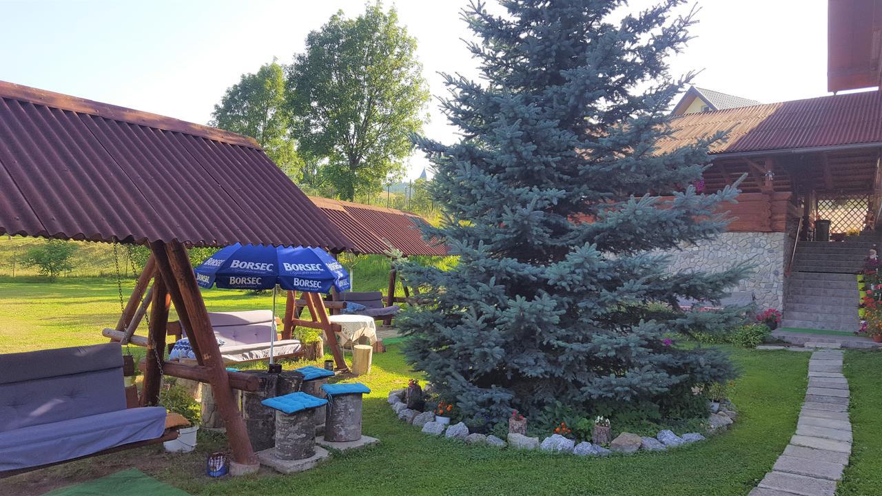 Casa De Vacanta Silvia Mînăstirea Humorului Esterno foto
