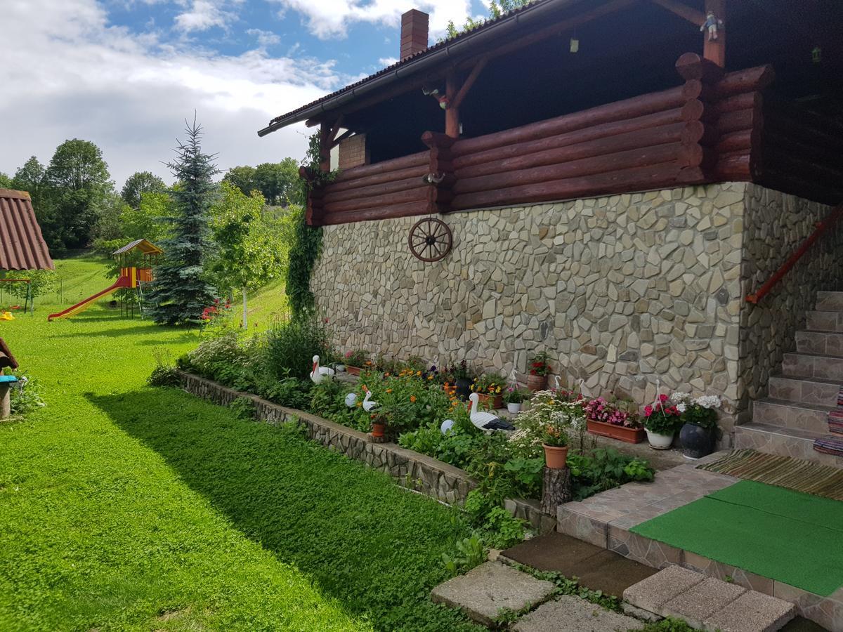 Casa De Vacanta Silvia Mînăstirea Humorului Esterno foto