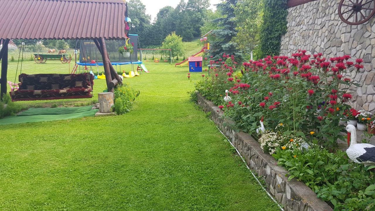 Casa De Vacanta Silvia Mînăstirea Humorului Esterno foto